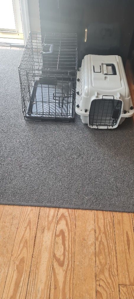 Small Pet Cage/crate