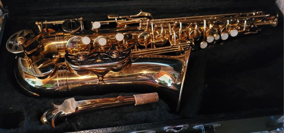 Saxaphone Jupiter Stencil/Evette
