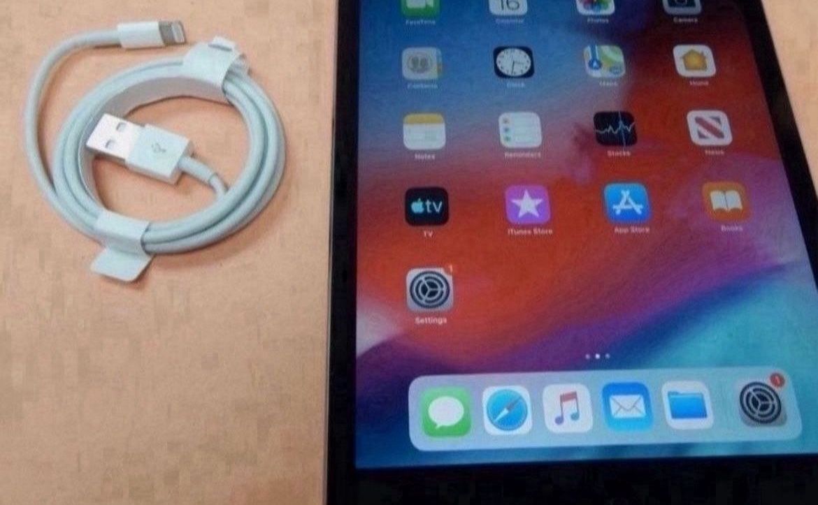 Apple iPad Mini 2ND  32 GB  A1489  GRAY