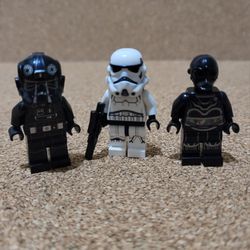 Lego Star Wars Imperial Tie Fighter 75300 Figurine Lot.