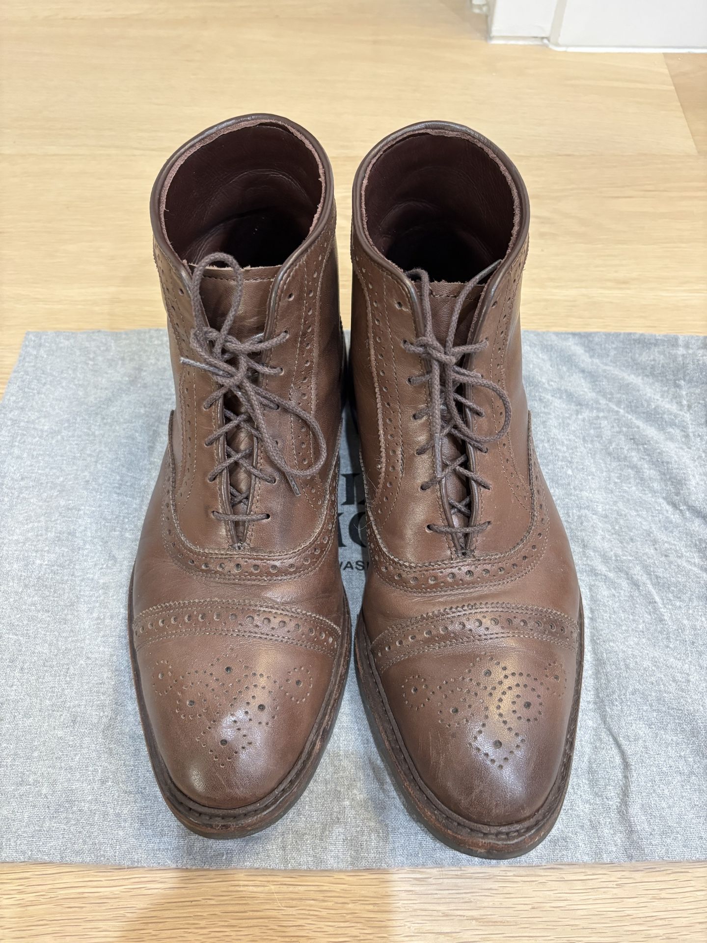 Allen Edmonds Men's Hamilton Cap-Toe Oxford Boot - Mocha Lining & Cork Insole - View #7