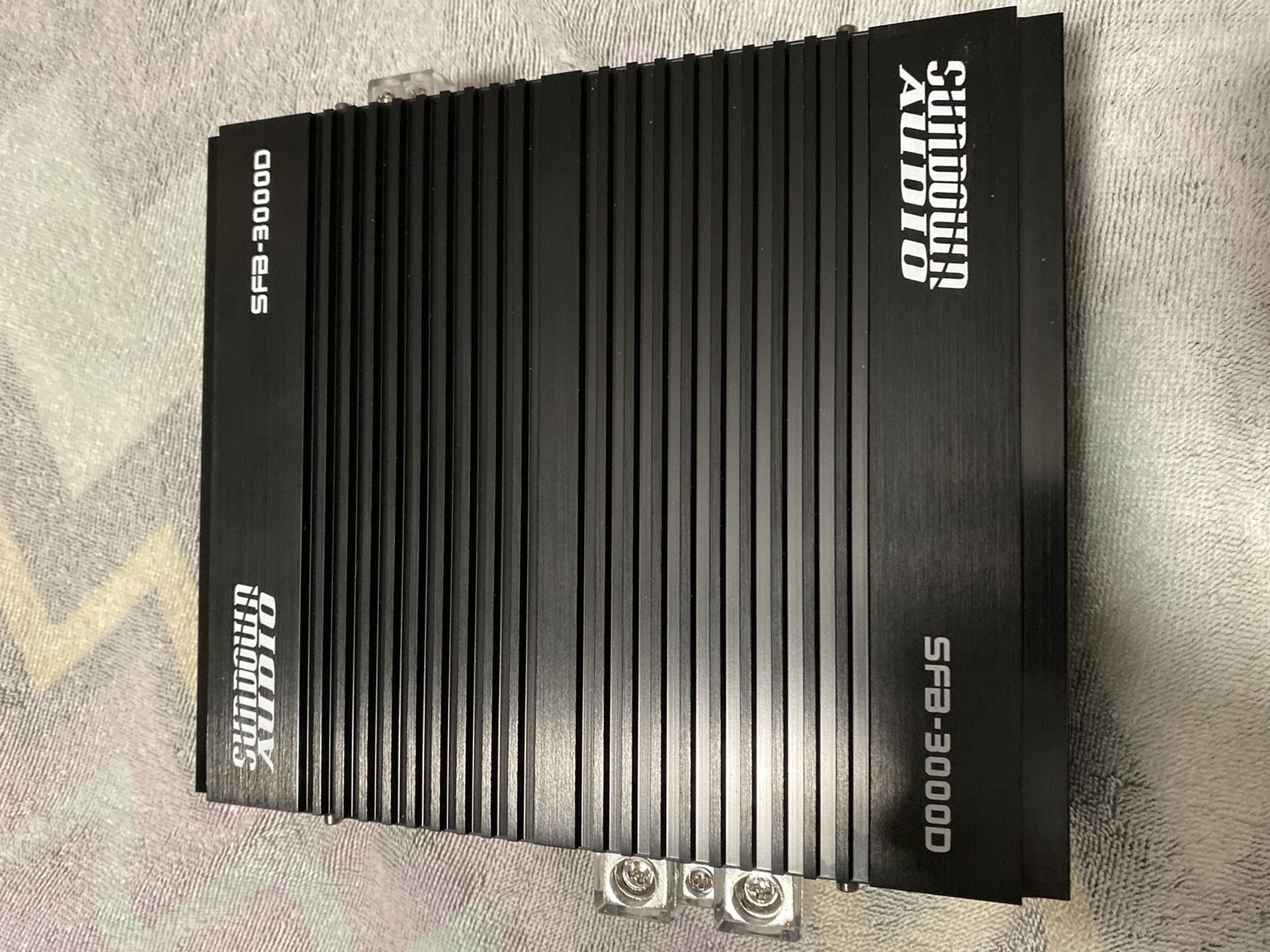 Sundown Audio SFB3000D Mono Block 3000 watt amplifier kicker JL audio