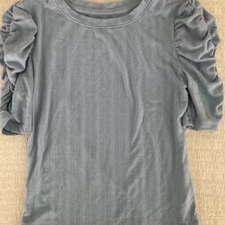 Women’s Top Size S