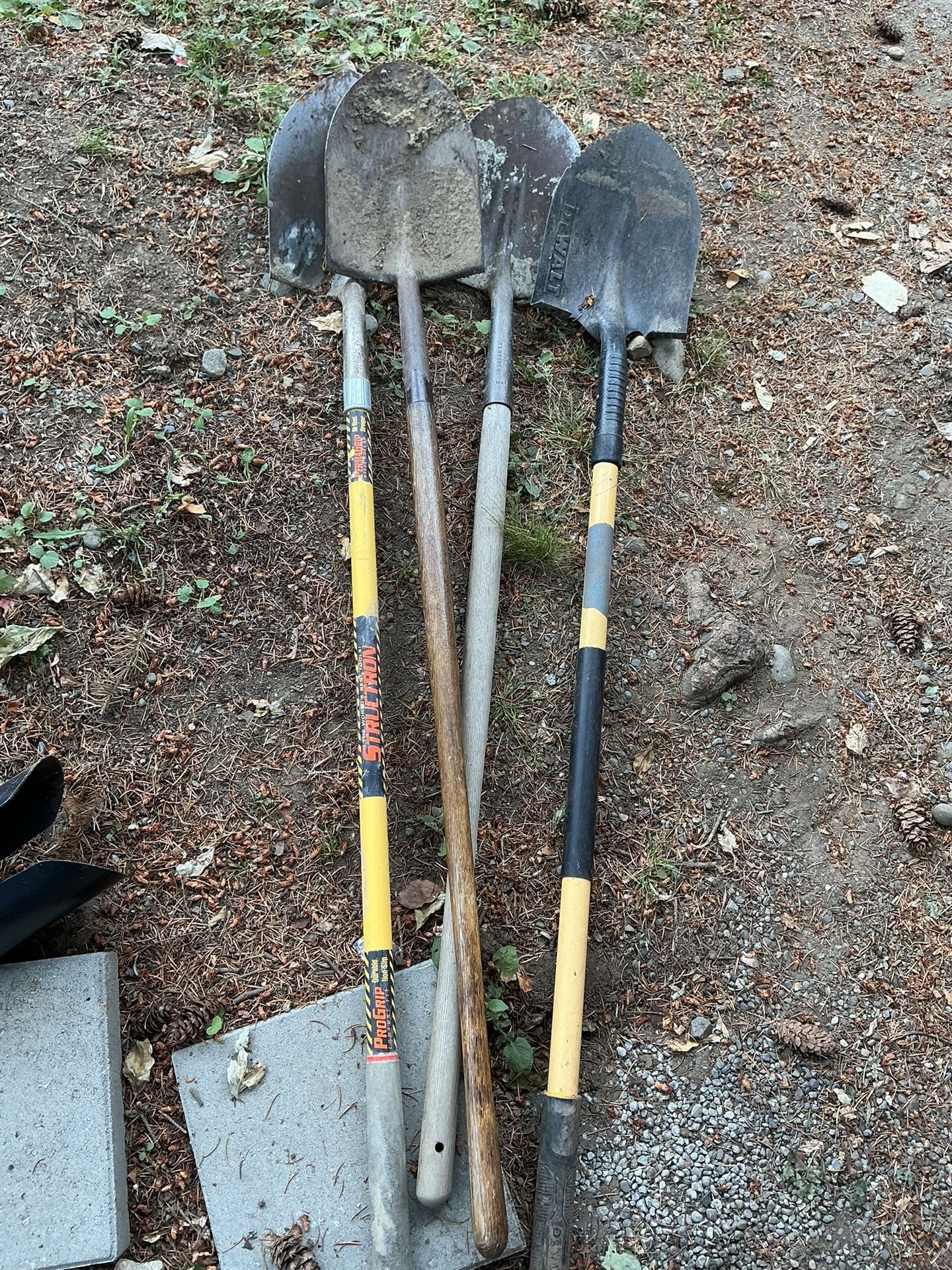 Shovels $10 Each, $30 All (FINN HILL)