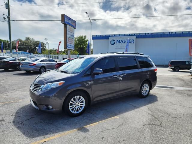 2011 Toyota Sienna