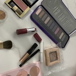 Maquillaje. Diferentes Precios-Tex Para Información 
