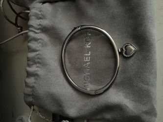 MK bracelet & earrings set !!