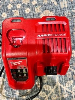 Milwaukee M12/M18 Rapid Charger