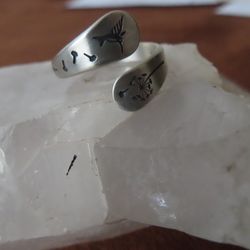 Domino Smith Signed Sterling Silver Wrap Ring Size 8.75 - 4.6g