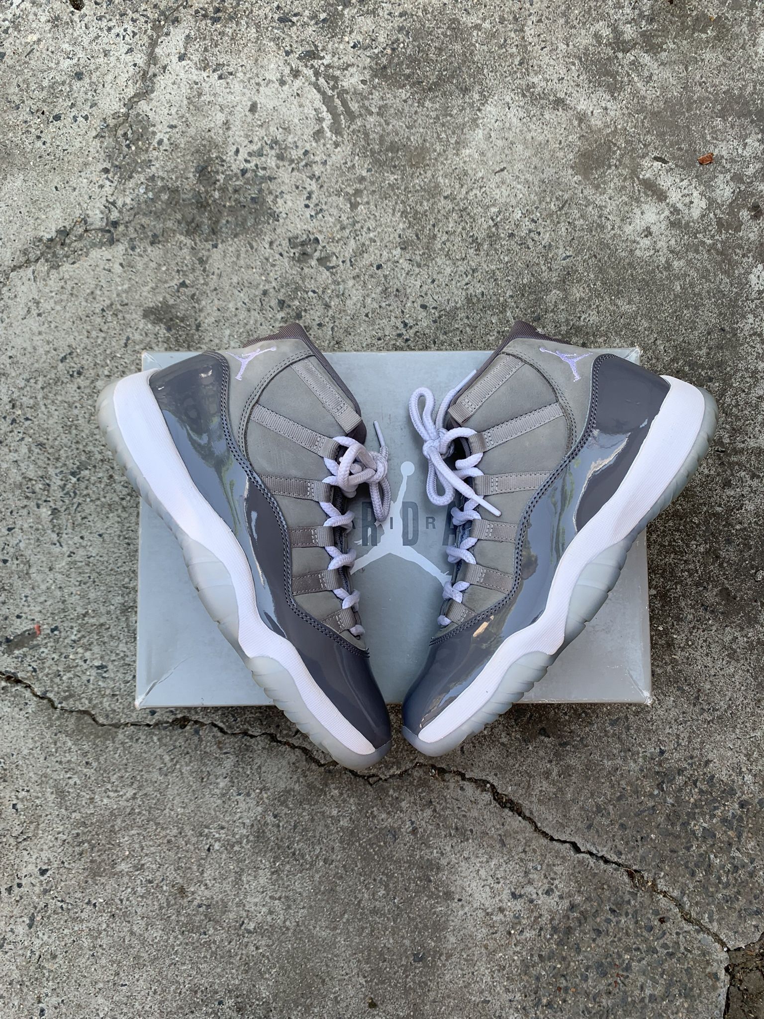 Jordan 11 Cool Grey Size 8 OG All Icy 🥶