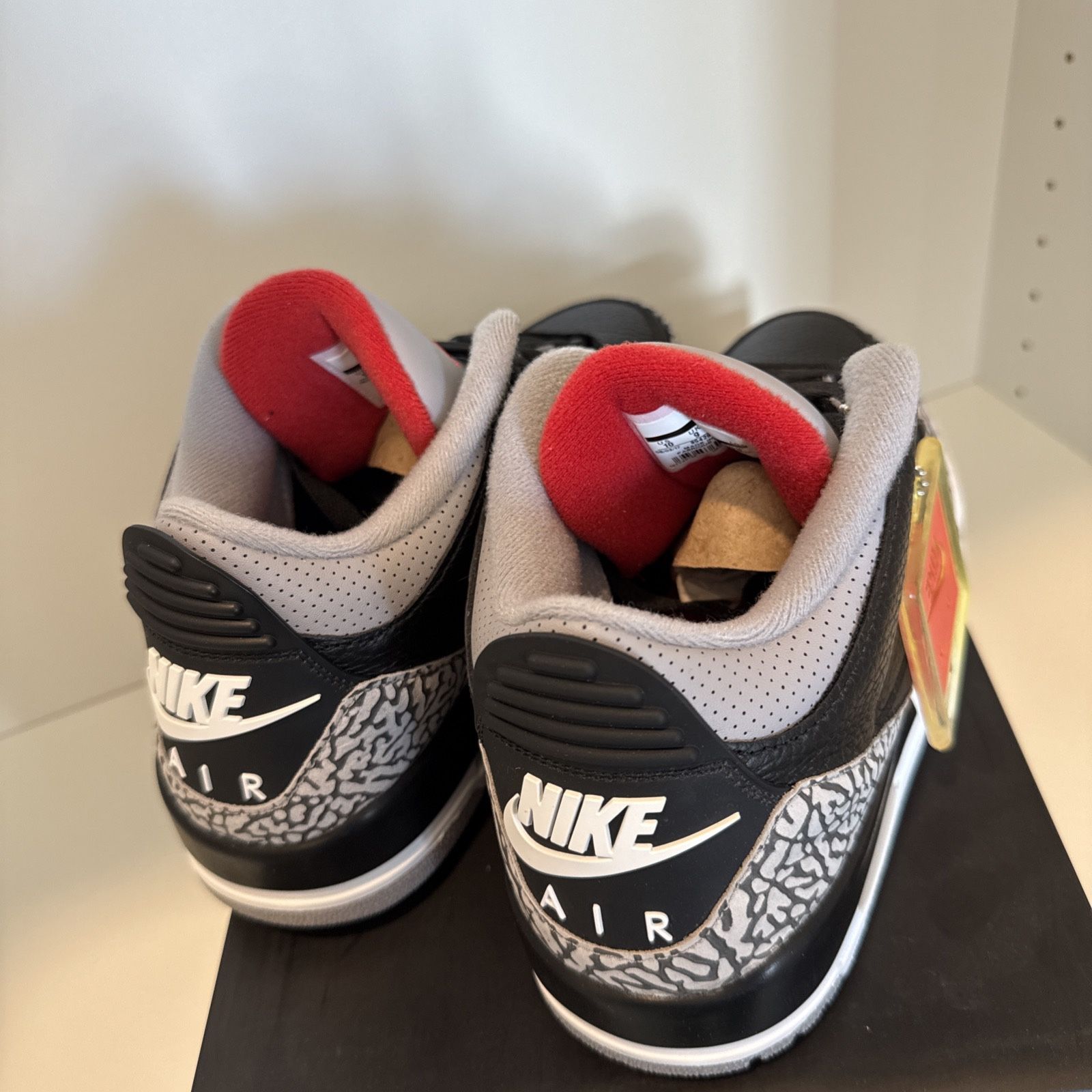 Air Jordan 3 Retro OG Black Cement Size 10