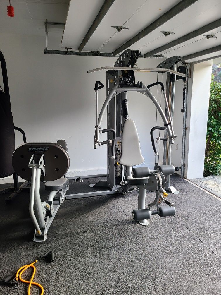 Hoist Fitness V4 Elite Gym Equipment Workout Machine for Sale in