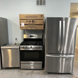 ✨ Beautiful 4-Piece Kitchen Appliance Package! ✨