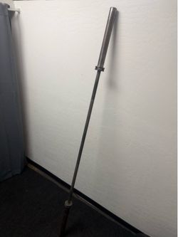 Rogue Fitness 45 lb 7 Foot Bar (used)