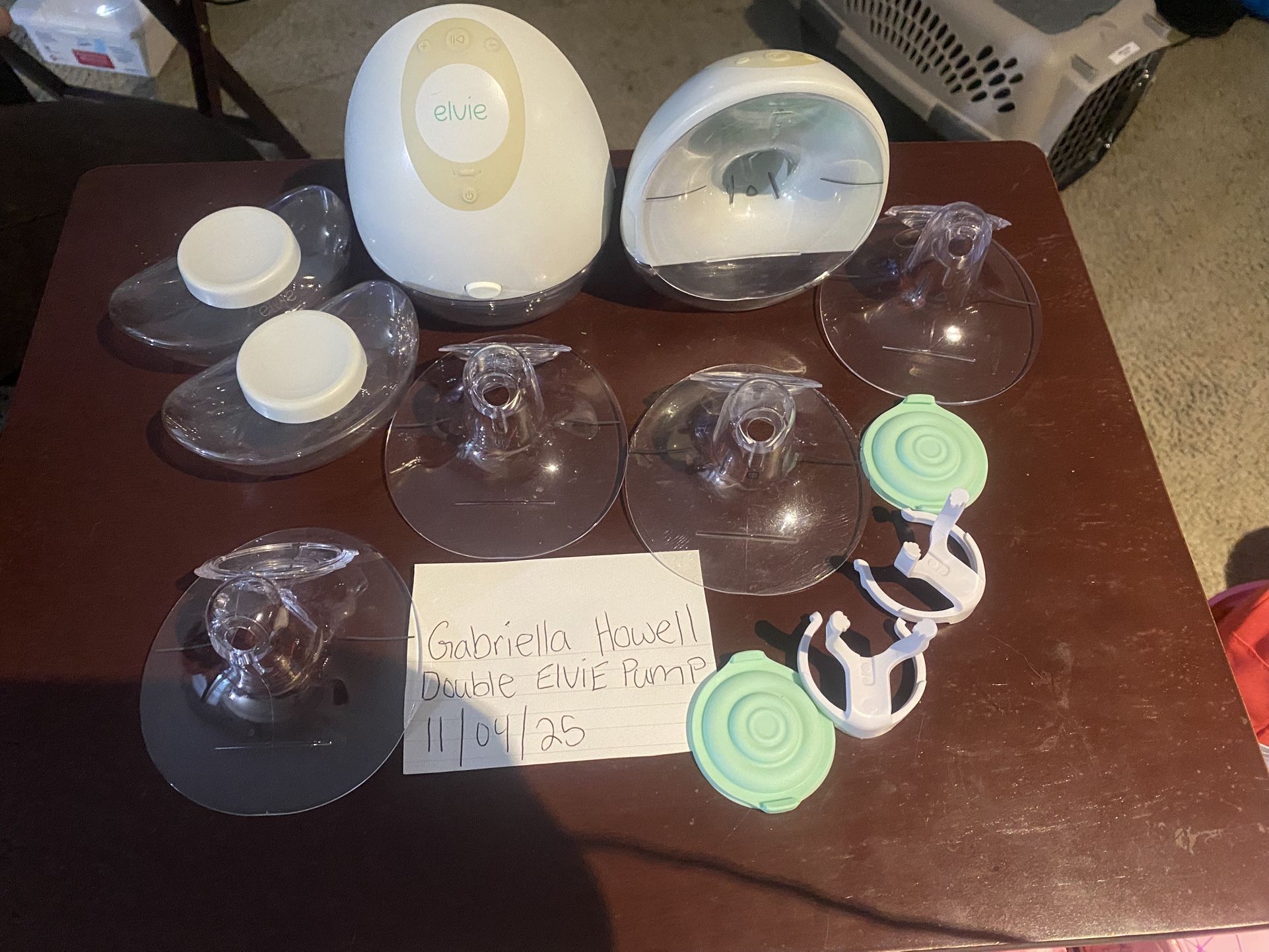 Double Elvie Wearable Breast pump W/accessories!