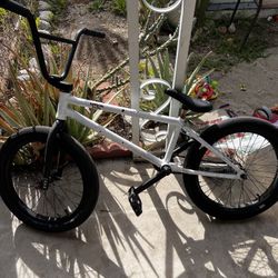 Cult Gateway BMX Bike 