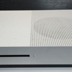 Xbox One S **FOR PARTS**