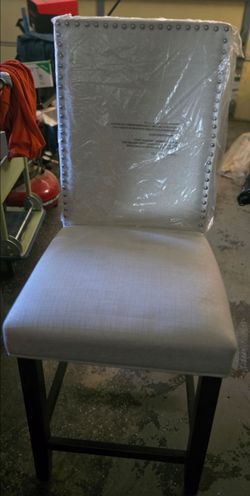 Tall chairs in great condition- bar height