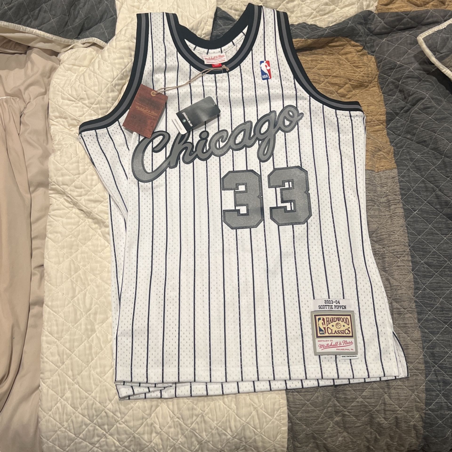 Scottie Pippen Bulls Jersey