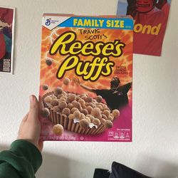 Travis Scott reeses puffs box