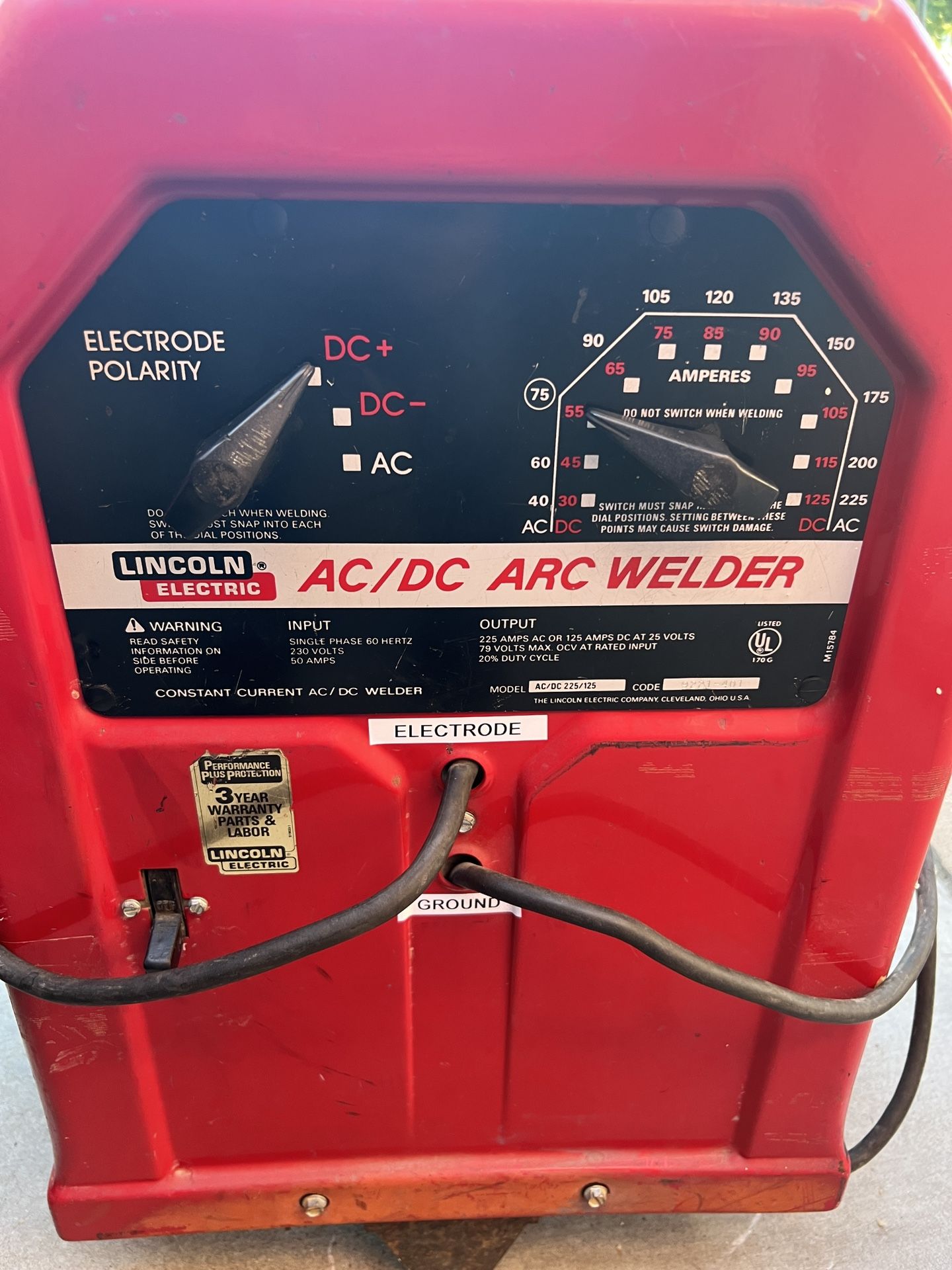 Lincoln Electric 225Ac/125Dc Arc Welder 