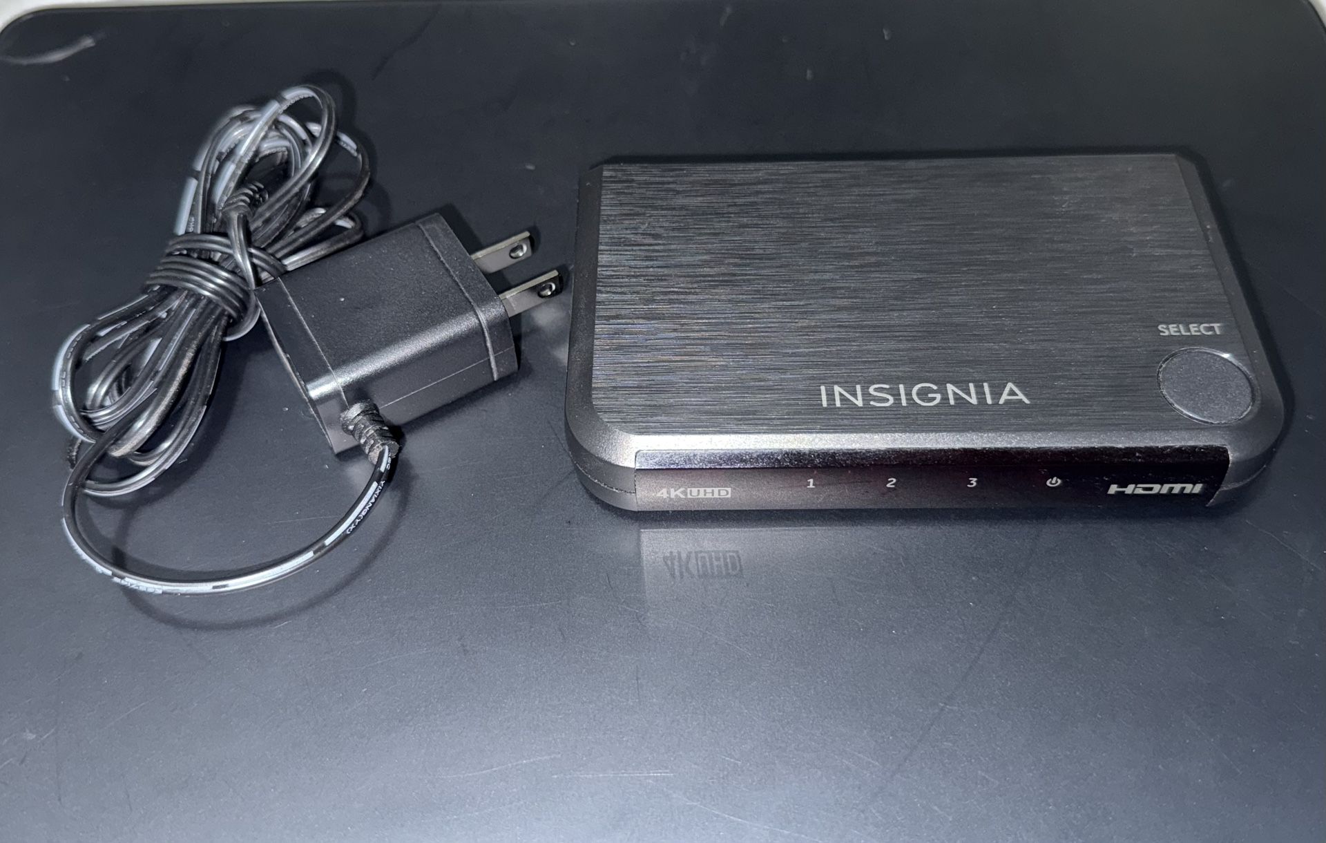 Insignia HMDI Switch