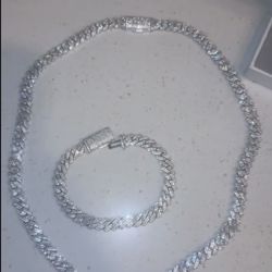 Men’s Cuban link chain