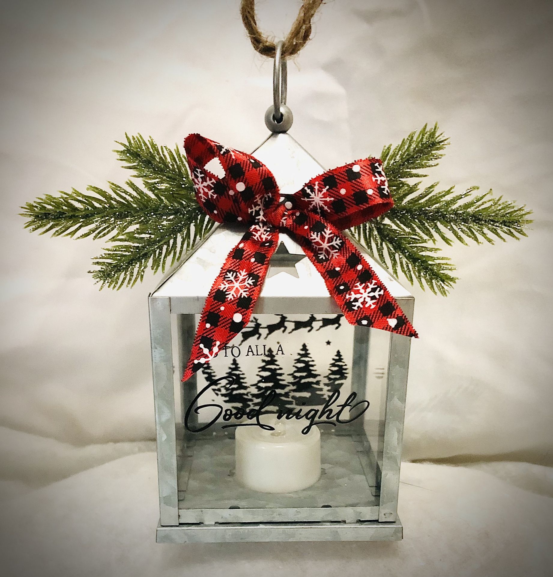 Christmas Lantern Decor