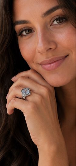 925 sterling silver ring features a large, rhombus-shaped white quartz gemstone.