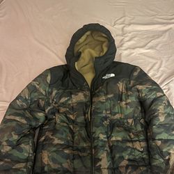 Boys Large North Face Jacket