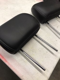 2018 Ford F-250 headrest