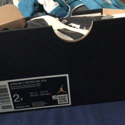 JORDAN 3 RETROS (2Y)