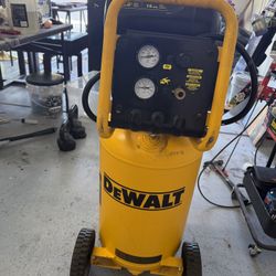 Dewalt 15 Gal Compressor 