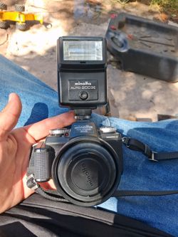 Minolta 110 zoom SLR CAMERA