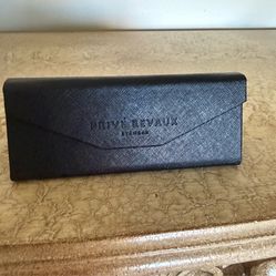 New Prive’ Revaux Eyeglass Case