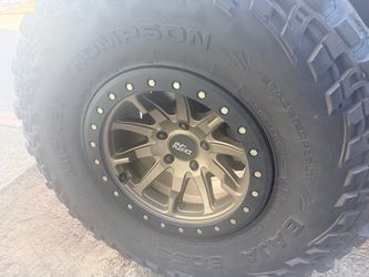 Mickey Thompson Jeep Tires 37x12.50R17
