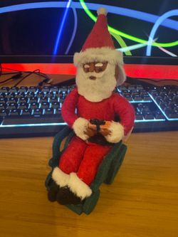 Rare Viral 2024 ‘Target’ Santa Claus Felt Figurine in Wheelchair