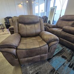 Sofa Set 3 Pc Glider Recliners.