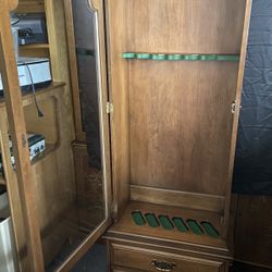 Gun Cabinet + Gun Cleaning Kits, Misc