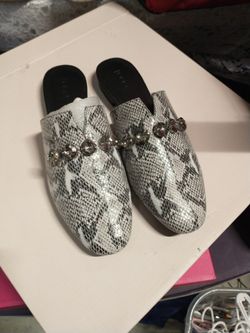 Logo,  Ladies Sneak Slide On, Sz 6