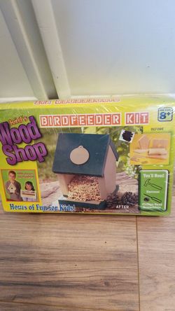 #22R. Wood Shop Birdfeeder kit