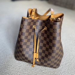 Louis Vuitton Neonoe  Handbag Damier MM