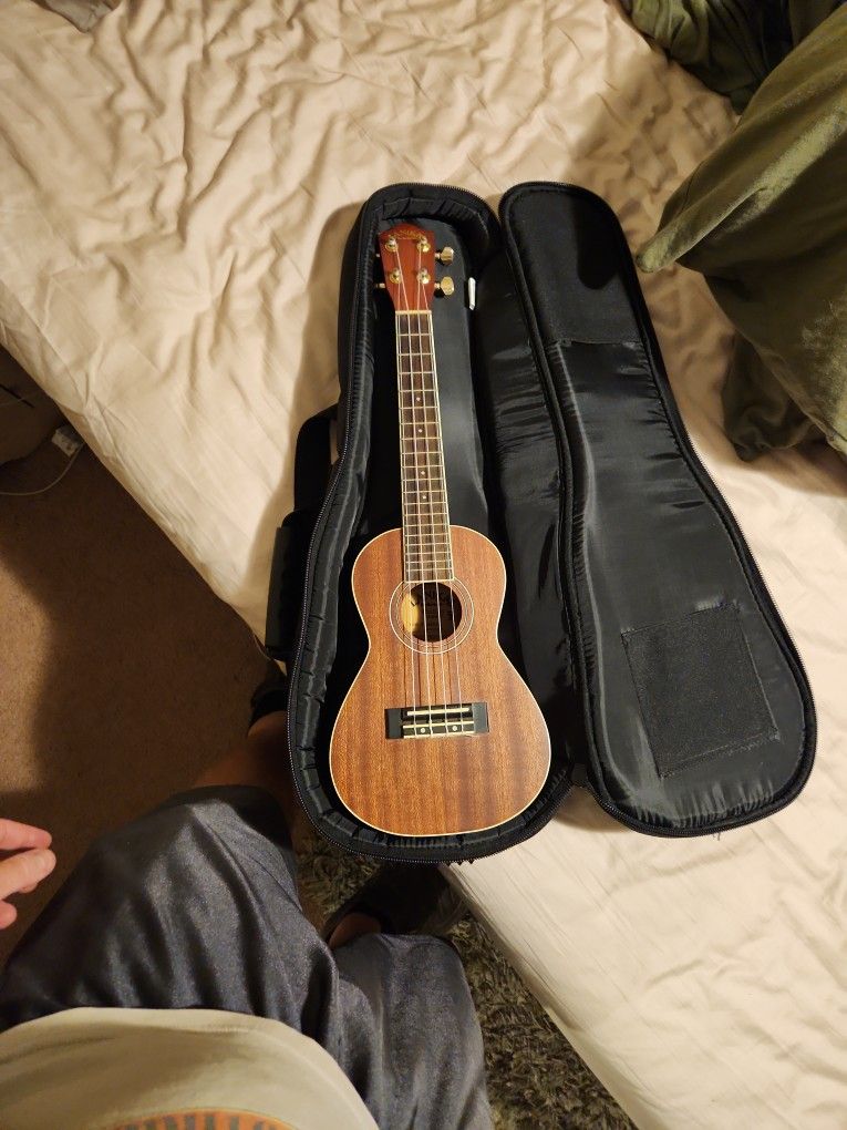 Lanikai Ukulele With Case