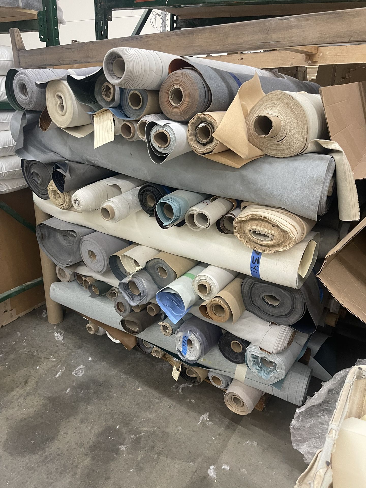 3 Pallets De Material Para TapicerÃa Buena Calidad