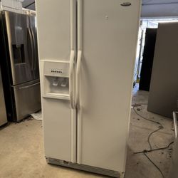 WHIRLPOOL REFRIGERATOR 