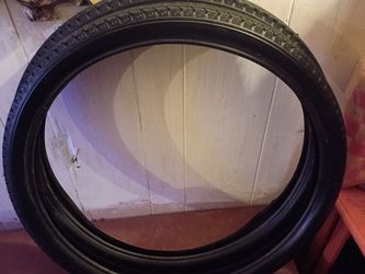 Black Rubber Tire