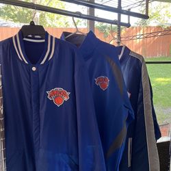 1 Big Man New York Nets Thernal jacket size 3x $ 20.00 2 New York Knicks thermal jackets size 2XL  $ 20.00 each