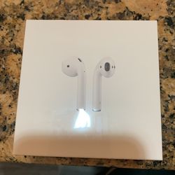 Apple AirPod 2nd Generation Include Pink Silicone Case