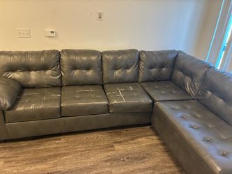 Brown leather sofa (L) SHAPE