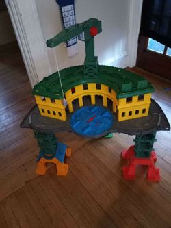 Thomas train station w all the stuff too